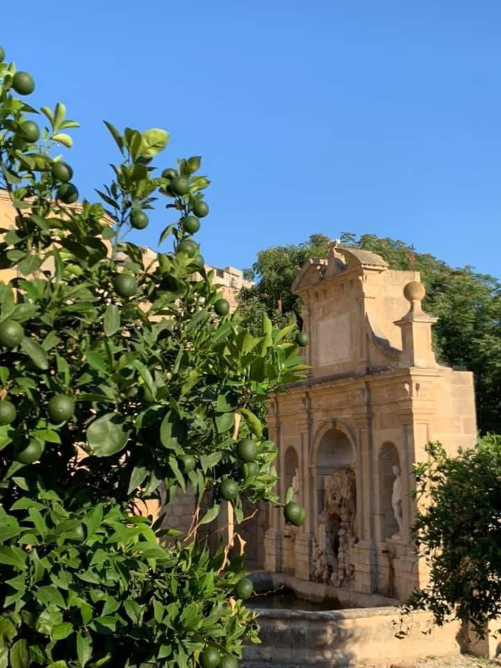 Leonforte Casa Vacanza Helios מראה חיצוני תמונה