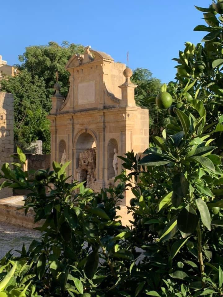 Leonforte Casa Vacanza Helios מראה חיצוני תמונה